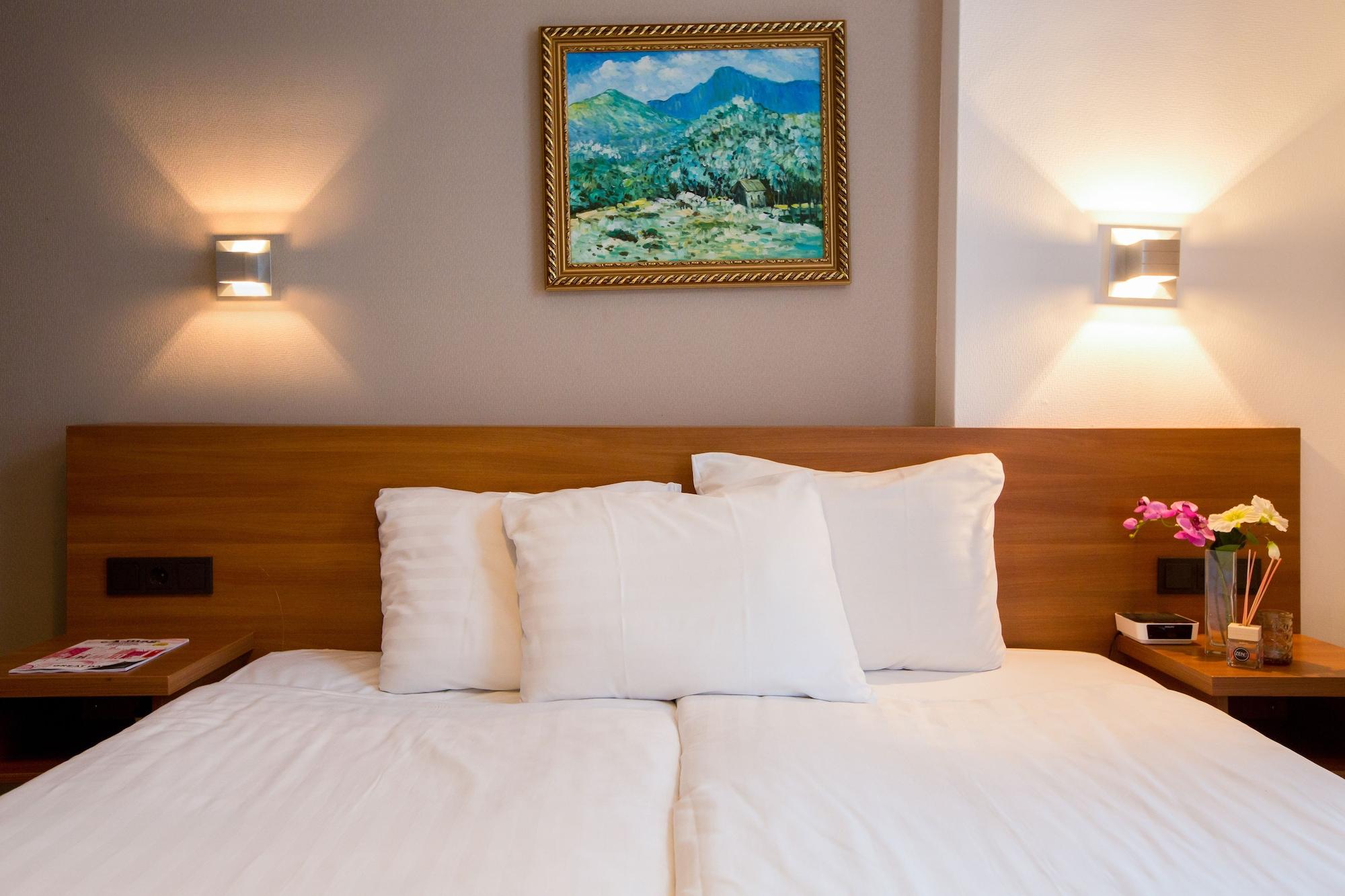 Dutch Design Hotel Vondelpark Амстердам Екстериор снимка